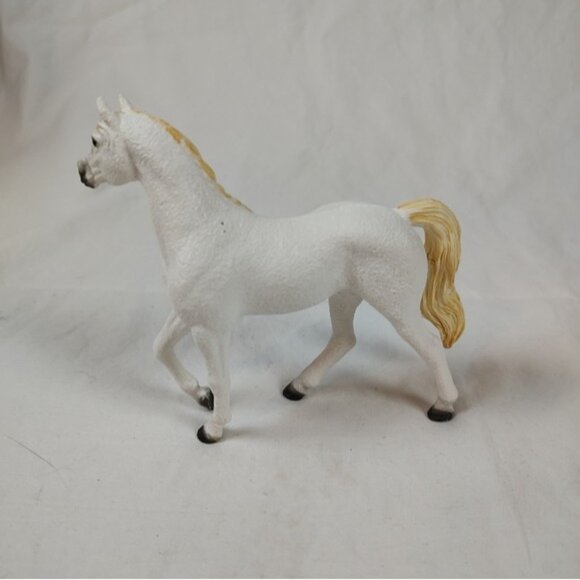 4 Schleich 4" Horse Figures - Picture 4 of 15